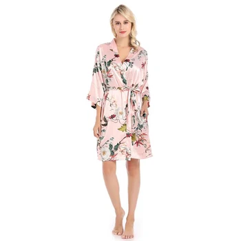 2019 Новая шелковистая пижама невесты с цветочным принтом Ночная рубашка Домашняя одежда Халат для женщин Свадебная вечеринка Подарки для женщин Кимоно Халат Комплект