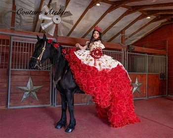 Роскошная золотая вышивка Красный тюль Ruffels Бальное платье Quinceanera Платья на шнуровке Princess Sweet 15 16 Платье vestidos de 15 años