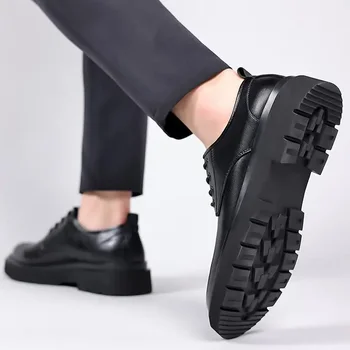 Весна-лето Кожаная обувь Мужская модная деловая дышащая мужская обувь в корейском стиле Вечерняя обувь Рабочая обувь Шафер Man Blac