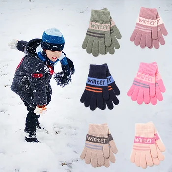  Зимние морозостойкие детские перчатки Симпатичный алфавит Мягкие удобные многоцветные детские перчатки Ежедневное ношение