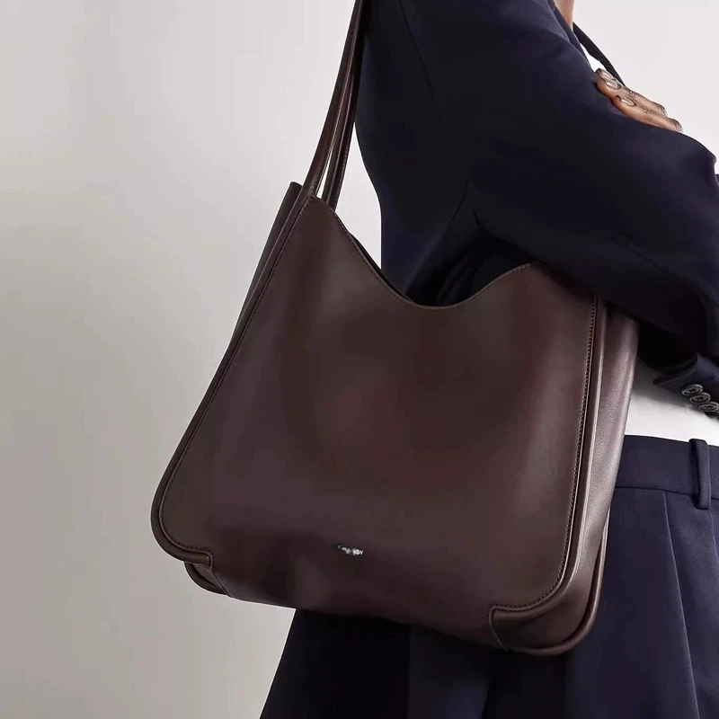  Новая роскошная сумка Мода Простая сумка большой емкости Ниша Текстура Универсальная однотонная подмышечная женская сумка